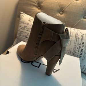 Aldo Huffington Bootie 6.5